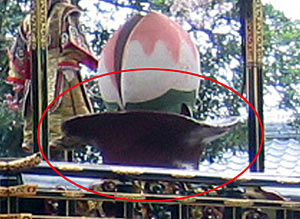 資料7－現小牧下本町「西王母車」の大唐卓