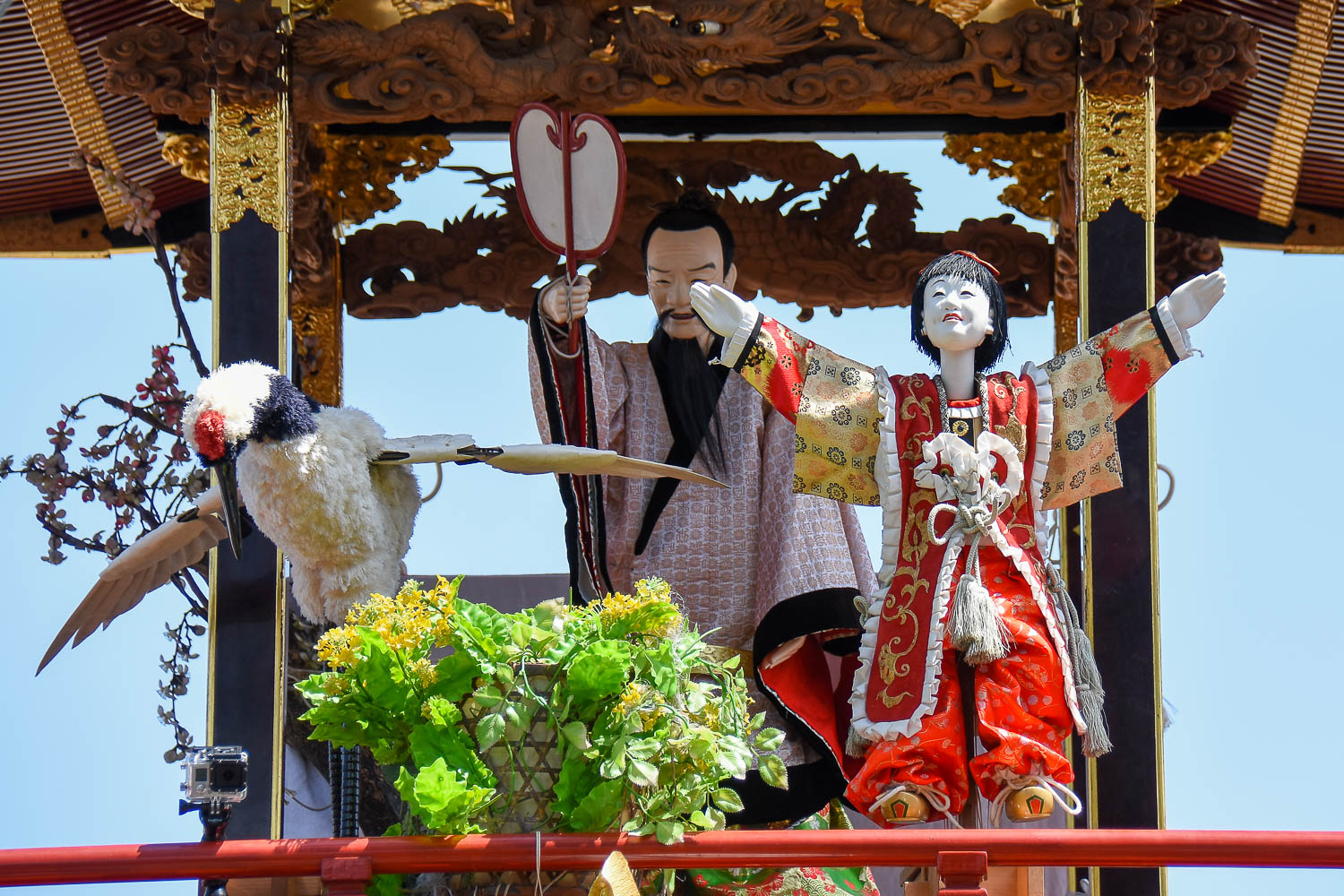 高田まつり　東町「林和靖軕」からくり人形は林和靖と鶴、そして唐子によって演じられます。弘化2年(1845)隅田仁兵衛真守作の作で、その後平成14年(2002)、平成28年(2016)に二代目萬屋仁兵衛によって修理が行われました