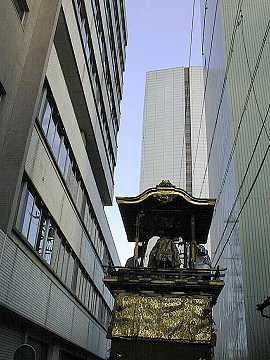 第29回目 続・ビルと山車